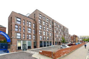 Conveniently Situated Ensuite Rooms and Studios at Newcastle 1, Near Main Universities